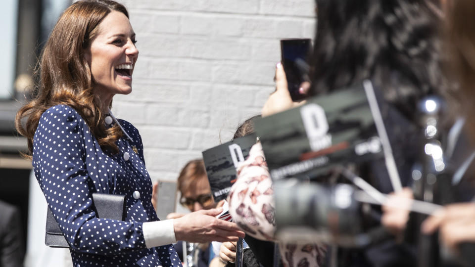 Herzogin Kate plaudert über ihren Mama-Alltag mit Prinz Louis Herzogin Kate besuchte den Bletchley Park und plauderte über Prinz Louis.