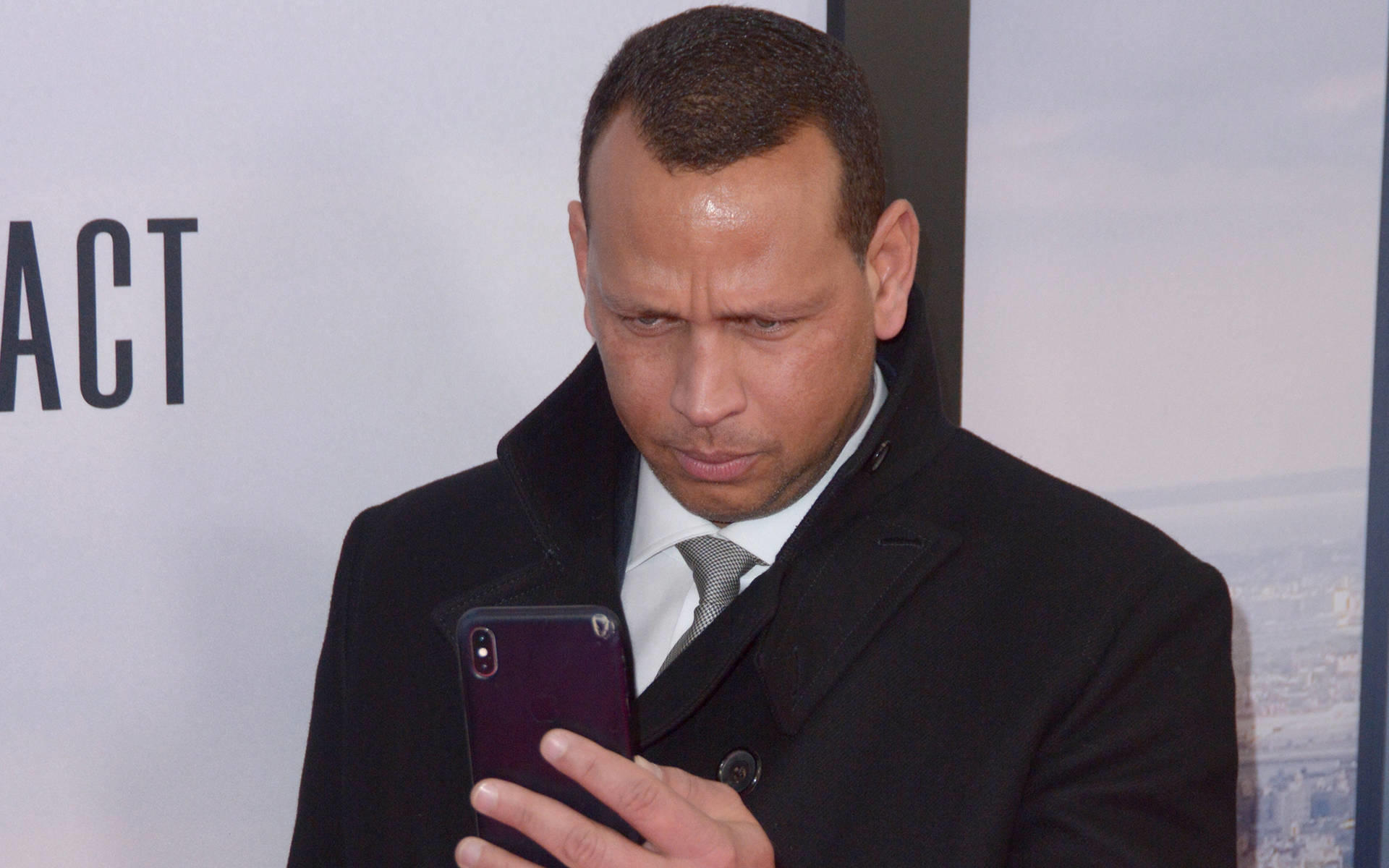 Alex Rodriguez: Wer hat J.Los Verlobten auf der Toilette fotografiert? Alex Rodriguez: Wer knipste ihn auf dem Klo?
