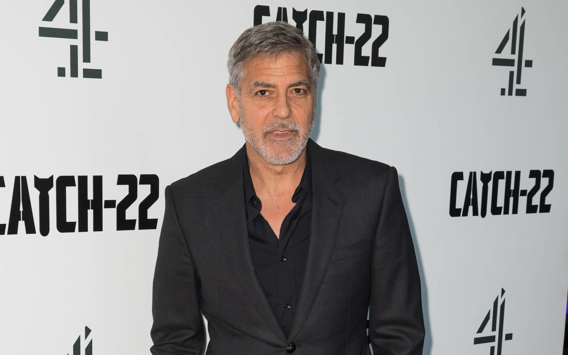 George Clooney hatte bei seinem Motorradunfall auf Sardinien Angst um sein Leben Todesangst: So dramatisch war George Clooneys Motorradunfall