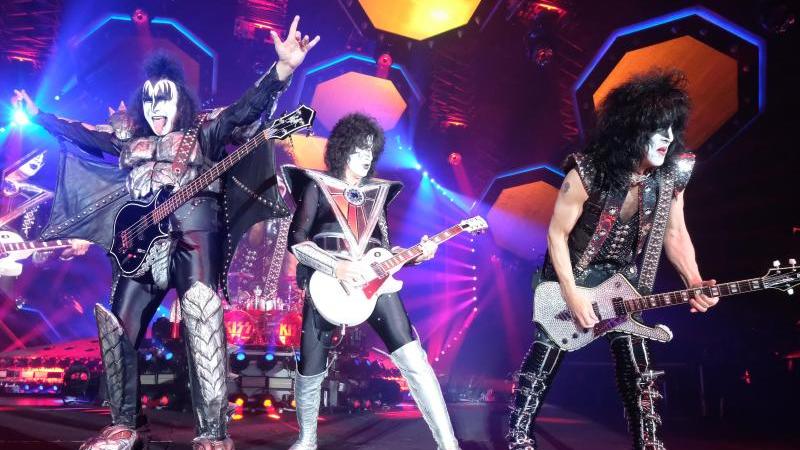 KISS: Trauer um Gitarrist Bob Kulick Tourauftakt der Band Kiss / Foto: Sebastian Willnow