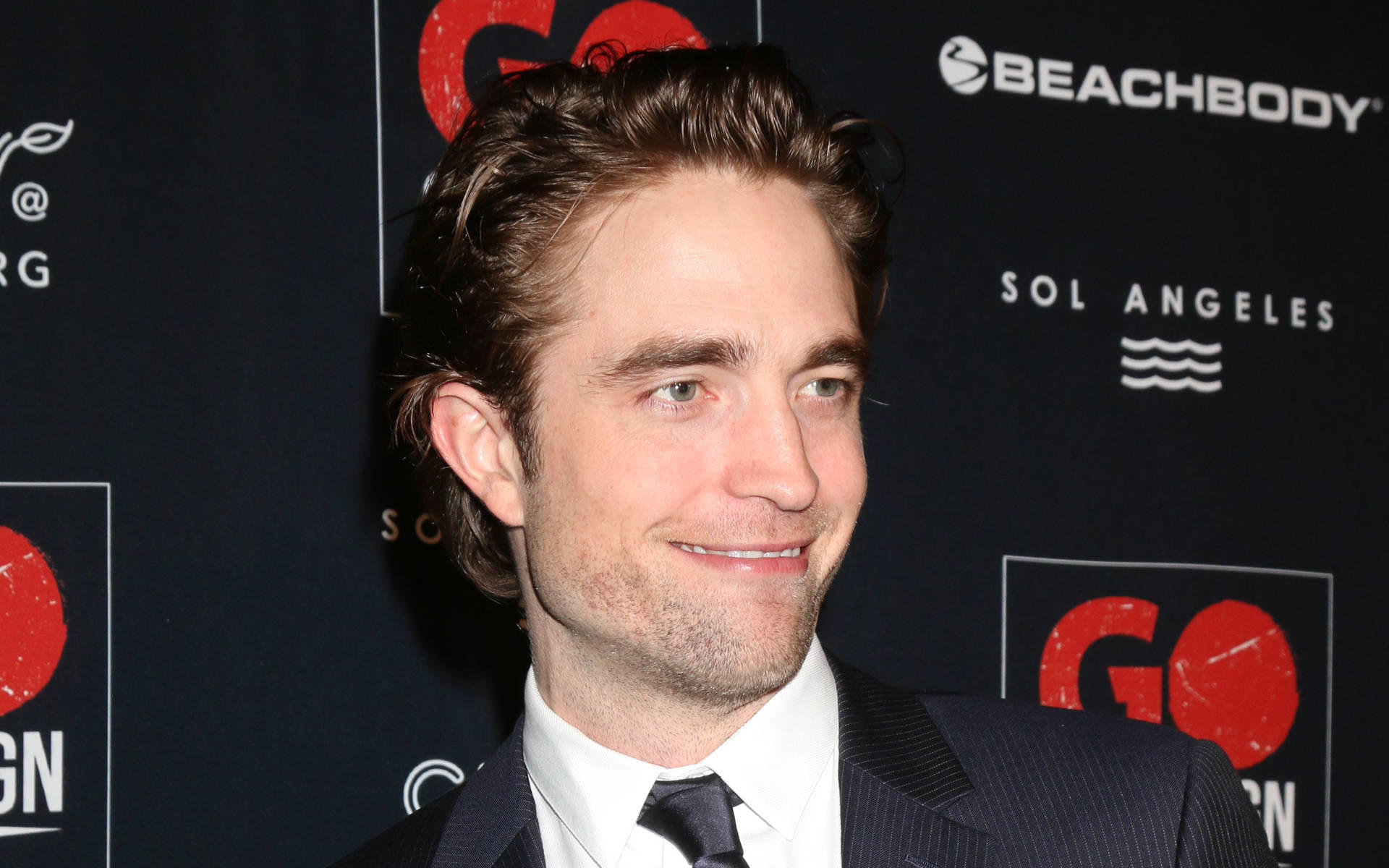 Nicholas Hoult oder Robert Pattinson: Wer wird der neue Batman? Nicholas Hoult oder Robert Pattinson: Wer wird der neue Batman?