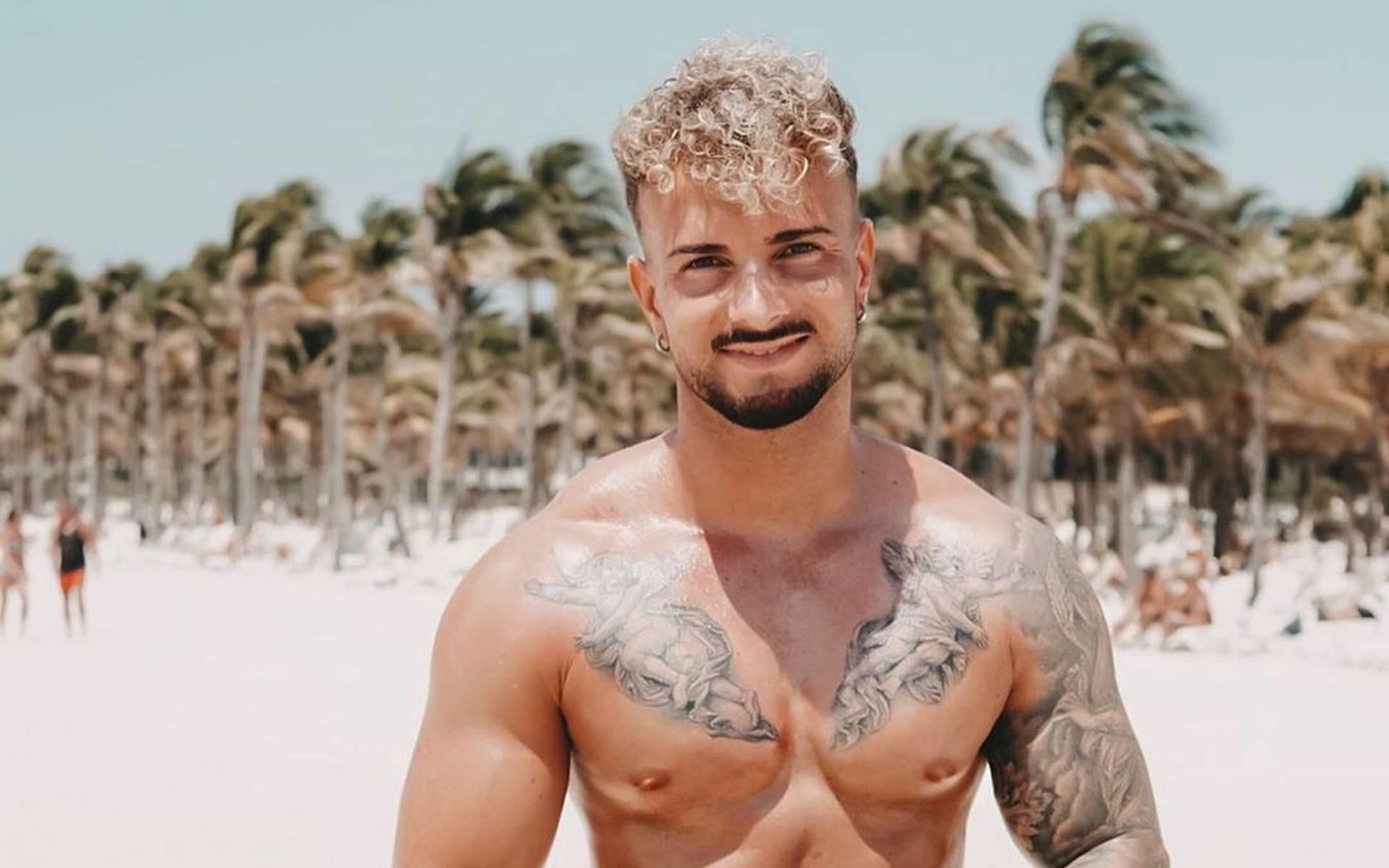 „Love Island“-Star Julian Evangelos ließ sich bei Haartransplantation von Bastian Yotta inspirieren Julian Evangelos: Haartransplantation dank Bastian Yotta