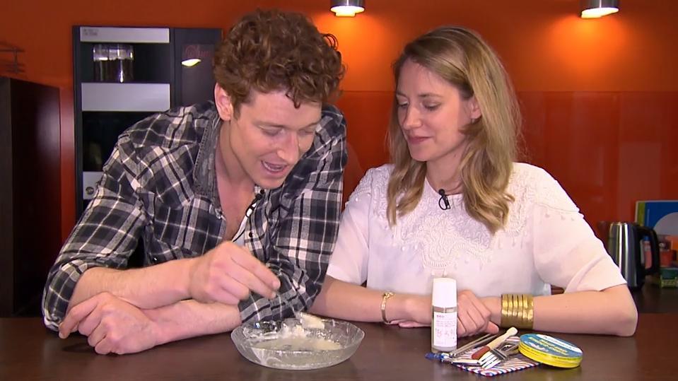 Deo aus Natron und Shampoo aus Roggenmehl? Beauty-Produkte einfach selbst machen Daniel Donskoy Bettina Burchard