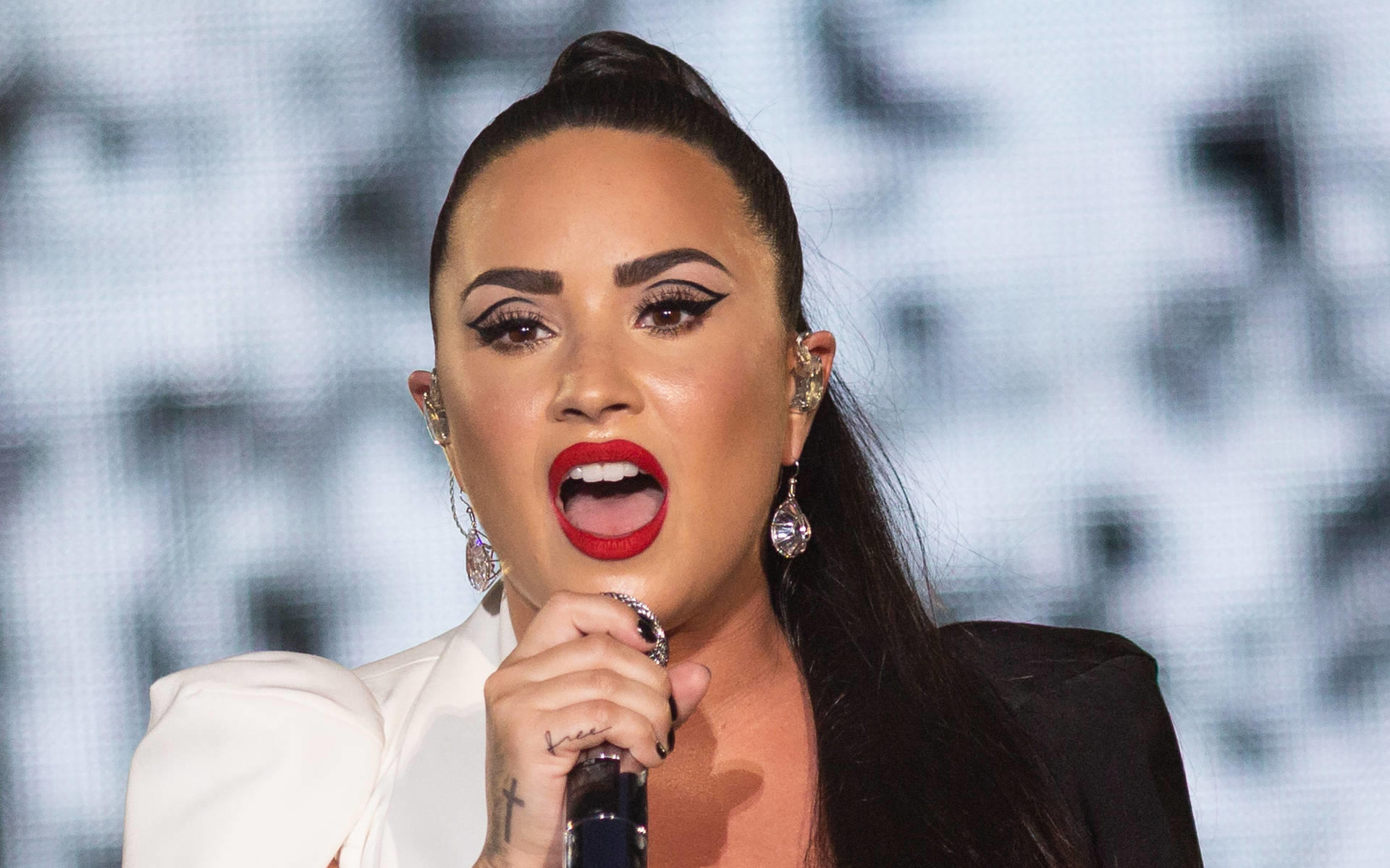 Demi Lovato: Diäten um jeden Preis vermeiden Demi Lovato: Diäten um jeden Preis vermeiden