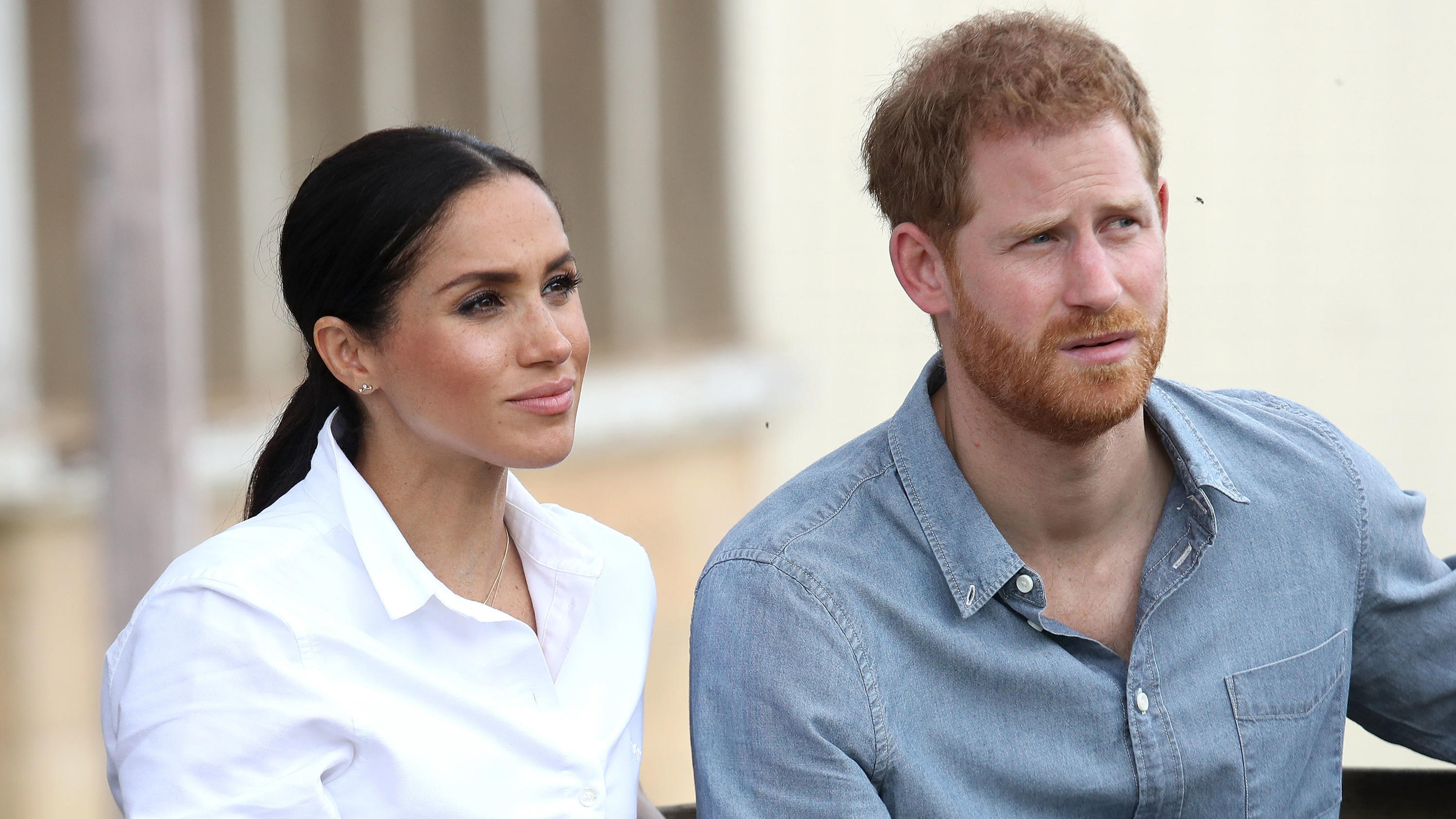 Geheimniskrämerei um Archies Taufe: Prinz Harry soll schuld sein ARCHIV - 17.10.2018, Australien, Dubbo: Prinz Harry und Herzogin Meghan besuchen die Familie Woodley auf der von einer schweren Dürre betroffenen Farm von Mountain View. (zu dpa "Harry und Meghan gehen eigene Wege") Foto: Chris Jackson/PA Wire/dpa ++