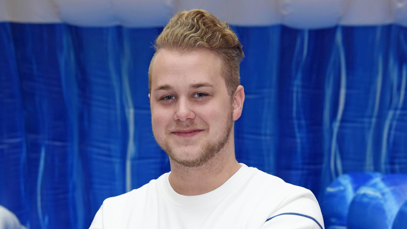 Felix van Deventer: GZSZ-Star postet gemeinsames Bild mit Söhnchen Noah Felix van Deventer wurde am 6. Juli Vater des kleinen Noah.