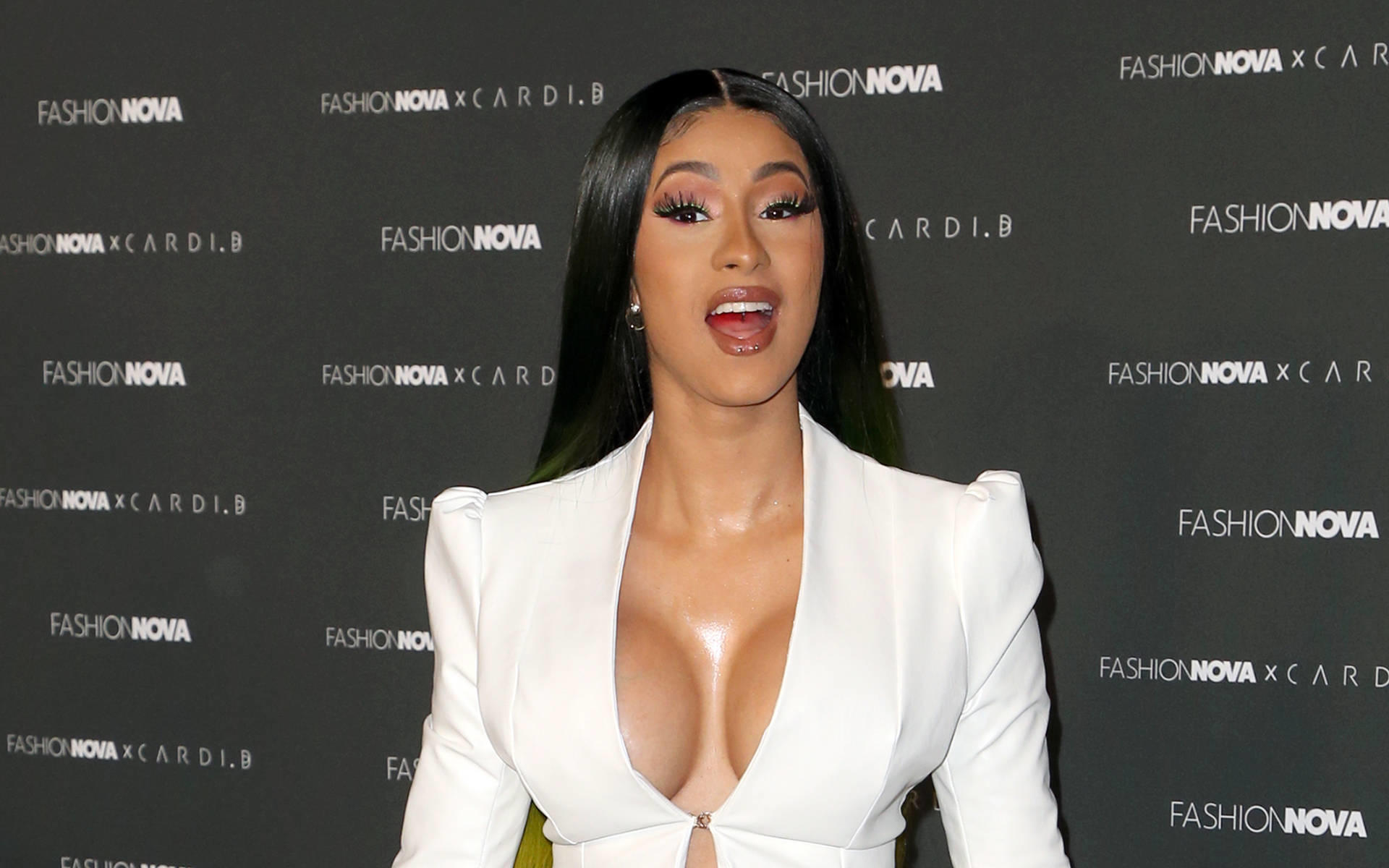 Cardi B: Nach dem Sommer um 10 Millionen reicher Cardi B: Nach dem Sommer um 10 Millionen reicher