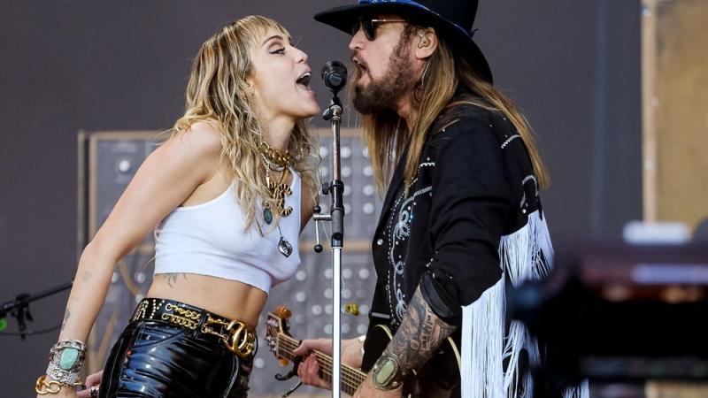 Billy Ray Cyrus Wunscht Sich Hannah Montana Comeback