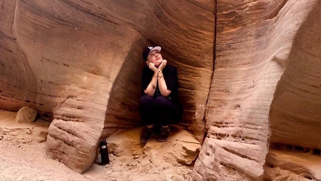 Sängerin Adele: Ist ihr neues Tattoo ihrem Sohn Angelo gewidmet? Adele im Antelope Canyon in Arizona - mit einem neuen Kunstwerk auf ihrem Unterarm.