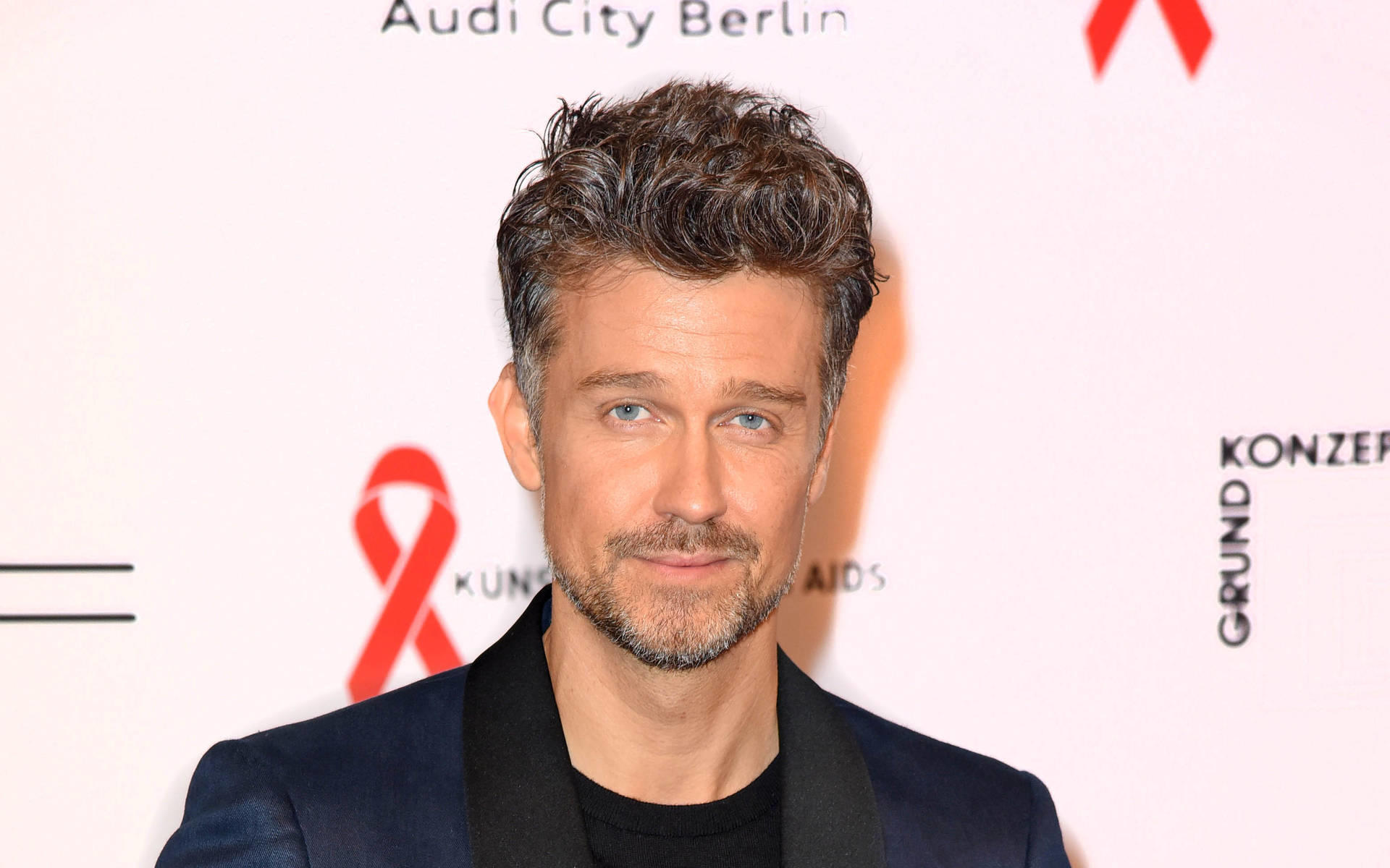 Schauspieler Wayne Carpendale kämpft gegen Bürokratie in Bayern: Einfach nur k…! Schauspieler Wayne Carpendale kämpft gegen Bürokratie in Bayern: Einfach nur k…!