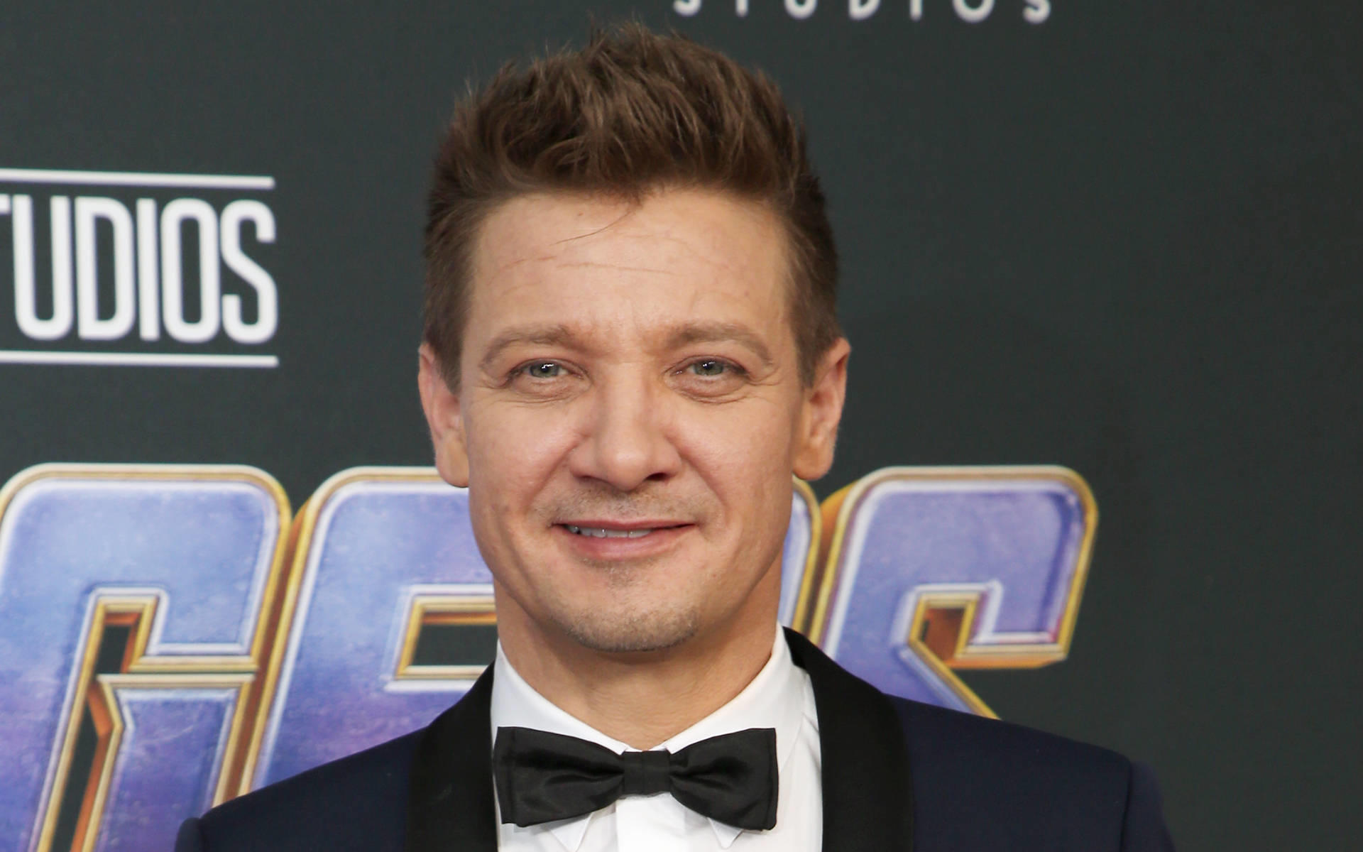 Jeremy Renner eröffnet Onlineshop für Wanderer Jeremy Renner eröffnet Onlineshop für Wanderer