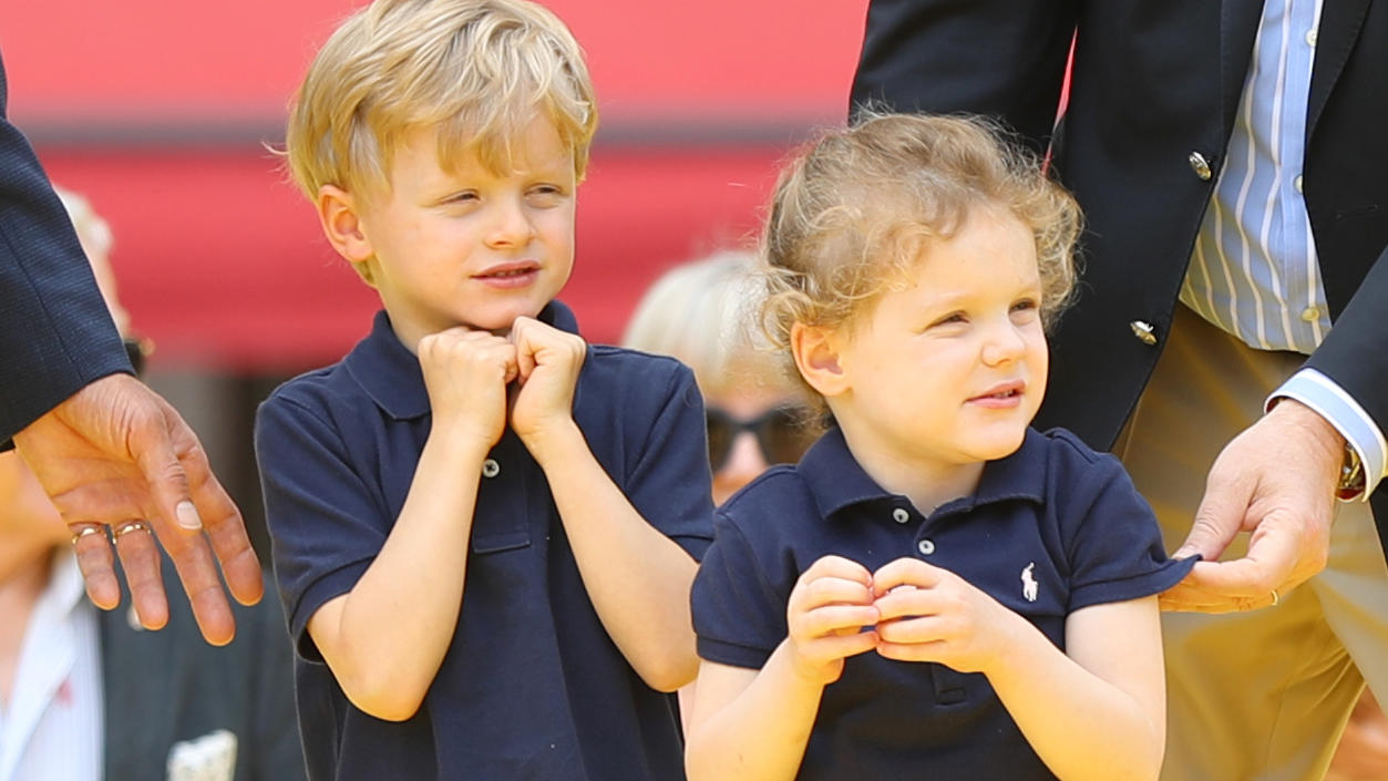 Jacques und Gabriella von Monaco: Am ersten Schultag noch nicht begeistert Jacques und Gabriella von Monaco: Am ersten Schultag noch nicht begeistert