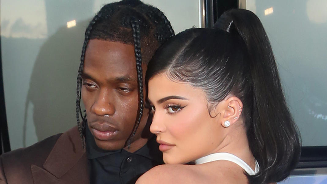 Kylie Jenner spricht im „Playboy“ offen über ihr Liebesleben August 27 2019, Santa MonicaTravis Scott and Kylie Jenner arriving at the premiere of Netflix's "Travis Scott: Look Mom I Can Fly" at Barker Hangar on August 27, 2019 in Santa Monica, CaliforniaPictured: Travis Scott,Kylie JennerRef: SPL5111510 27081