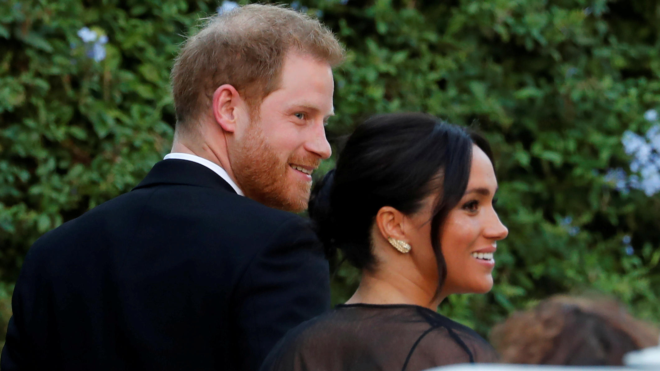 Prinz Harry und Herzogin Meghan: Kommen auf Misha Nonoos Hochzeit an The Duke and Duchess of Sussex, Prince Harry and his wife Meghan arrive to attend the wedding of fashion designer Misha Nonoo at Villa Aurelia in Rome, Italy, September 20, 2019. REUTERS/Remo Casilli