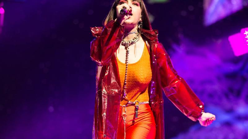 Charli XCX musste ihr Album neu schreiben Charli XCX musste ihr Album neu schreiben