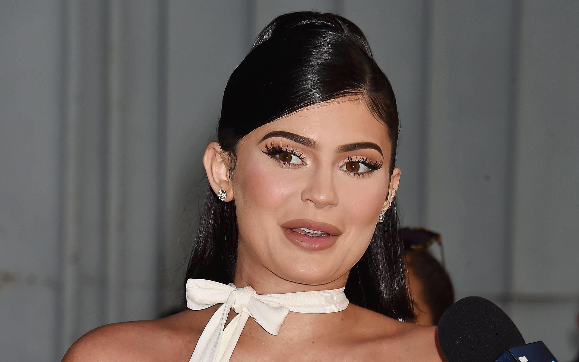 Sorge um Kylie Jenner: Mit schweren Grippesymptomen ins Krankenhaus Sorge um Kylie Jenner: Mit schweren Grippesymptomen ins Krankenhaus