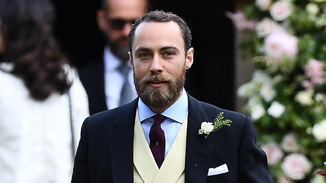 James Middleton soll sich verlobt haben James Middleton bei der Hochzeit seiner Schwester Pippa im Mai 2017 in England.