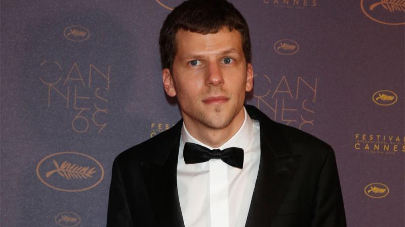 Jesse Eisenberg: 'Deadpool' Schuld an Verzögerung Jesse Eisenberg: 'Deadpool' Schuld an Verzögerung