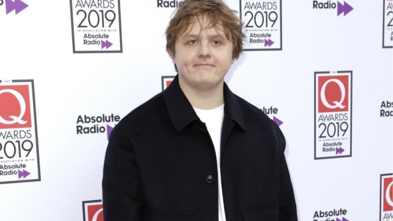 Lewis Capaldi: Ohne Geld bei Glastonbury Lewis Capaldi: Ohne Geld bei Glastonbury