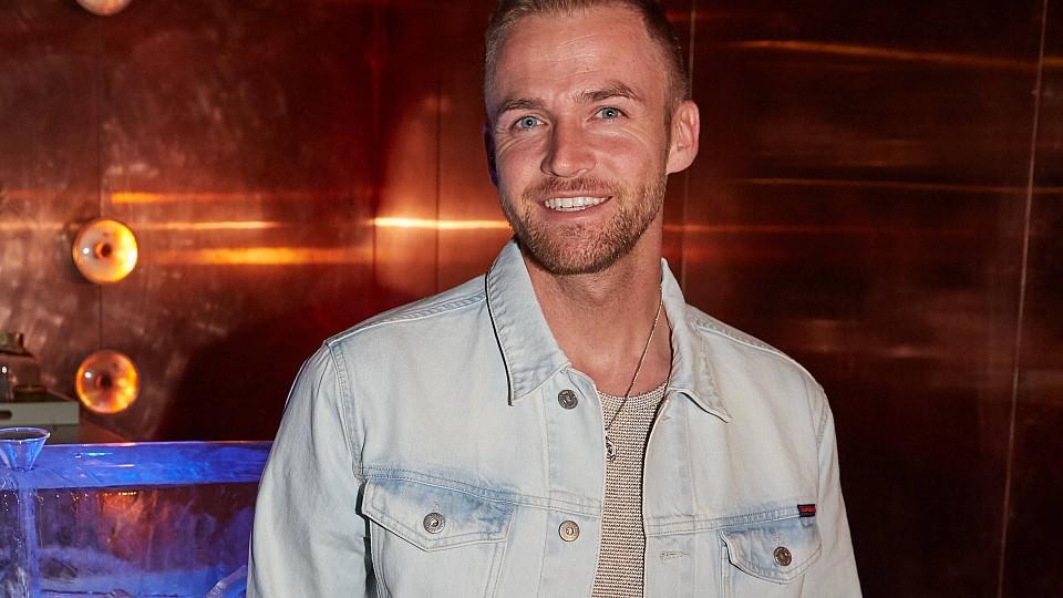 Ex-Bachelorette-Star Philipp Stehler meldet sich mit ernsten Worten aus der Klinik Philipp Stehler meldet sich erneut aus dem Krankenhaus.