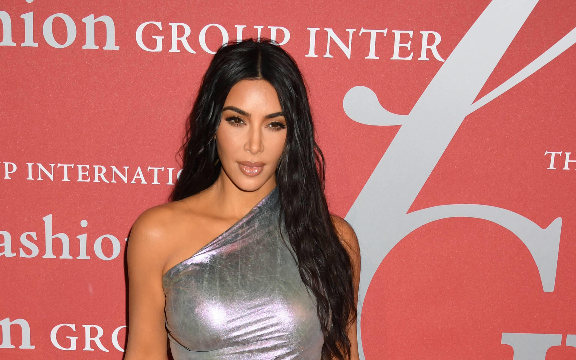 Kim Kardashian und Kanye West zoffen sich wegen der Erziehung von Töchterchen North Kim Kardashian: Kanye verbietet Schminke für seine Tochter