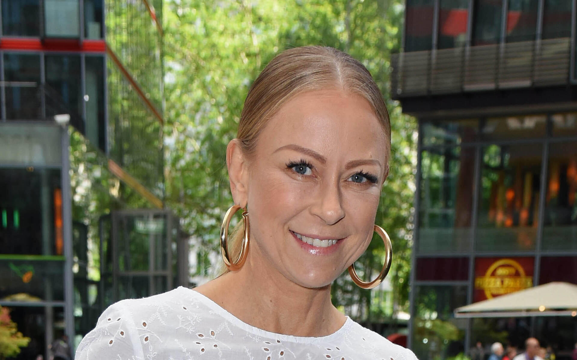 Jenny Elvers: Bauchlandung beim Training für 'Dancing On Ice' Jenny Elvers: Bauchlandung beim Training für 'Dancing On Ice'