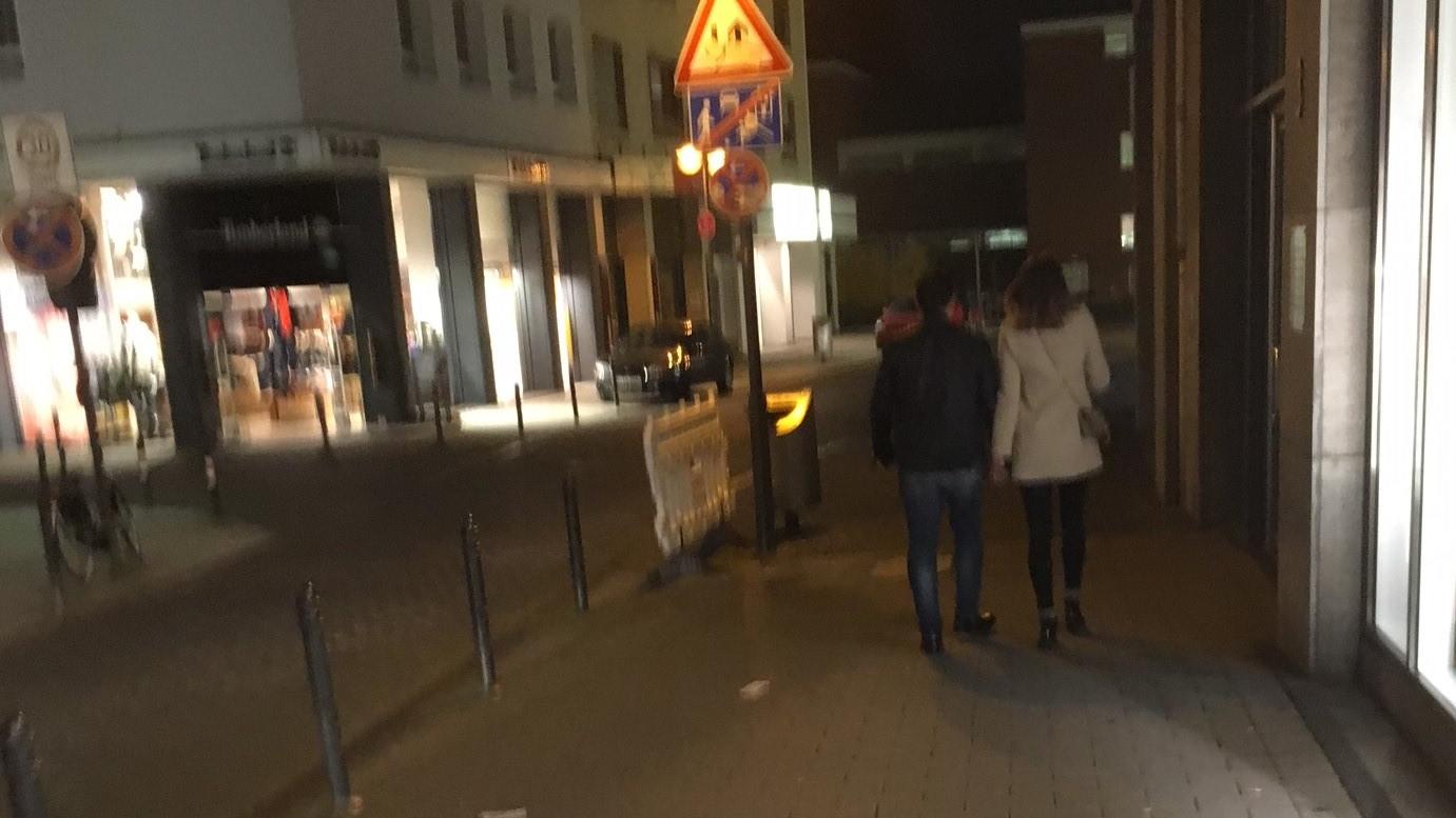 Currywurst-Mann Chris Töpperwien: So hat er seine neue Freundin kennengelernt Chris Töpperwien mit neuer Freundin