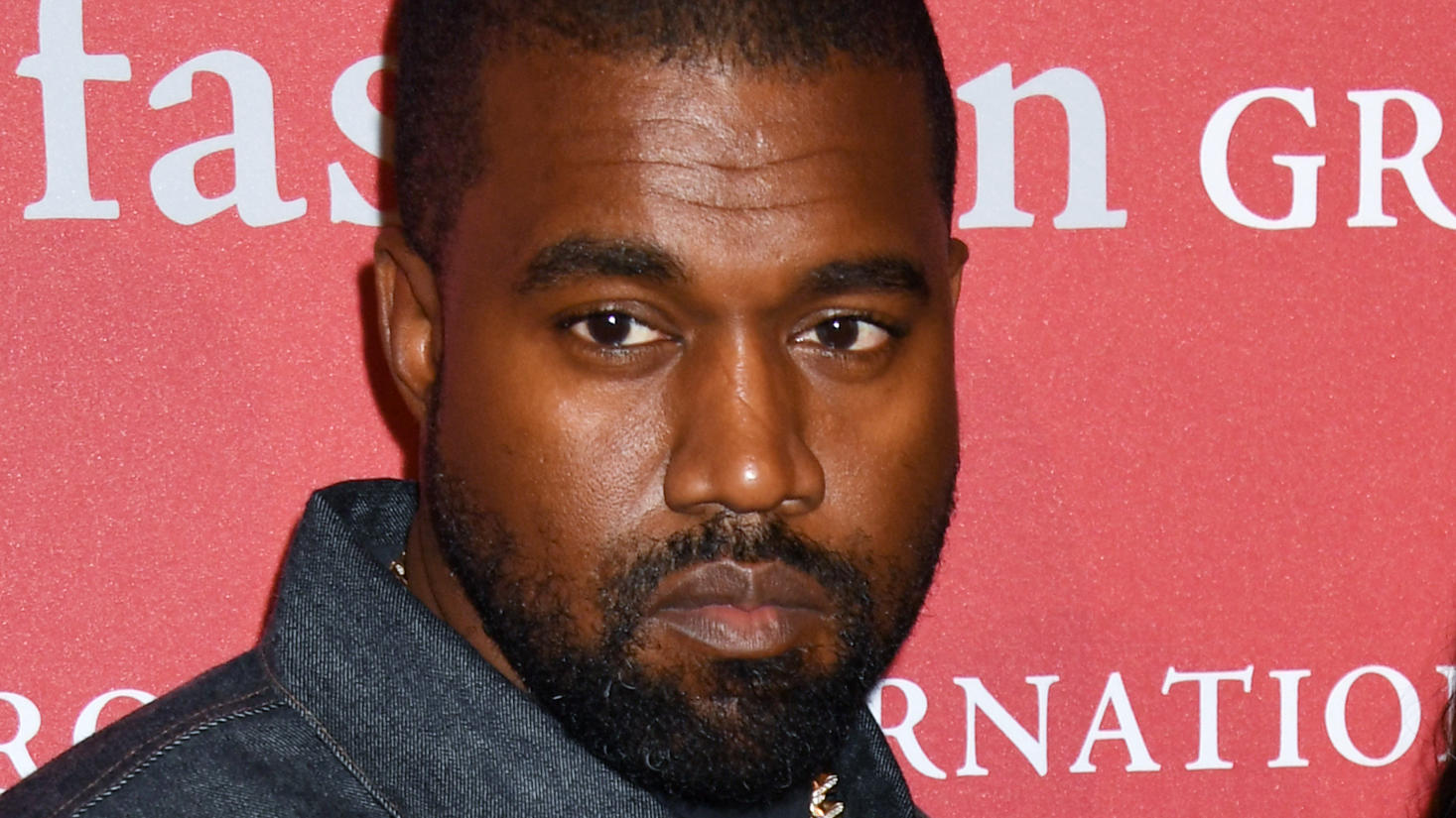 Kanye West & Moderator James Corden: „Airpool-Karaoke“ im Flugzeug MKnye West, Kim Kardashian