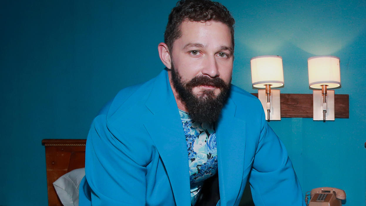 Shia LaBeouf bekommt Standing Ovations für Sex-Geständnis Shia LaBeouf liebt es im Bett eher bieder - wie er jetzt in einer Talkshow verriet.