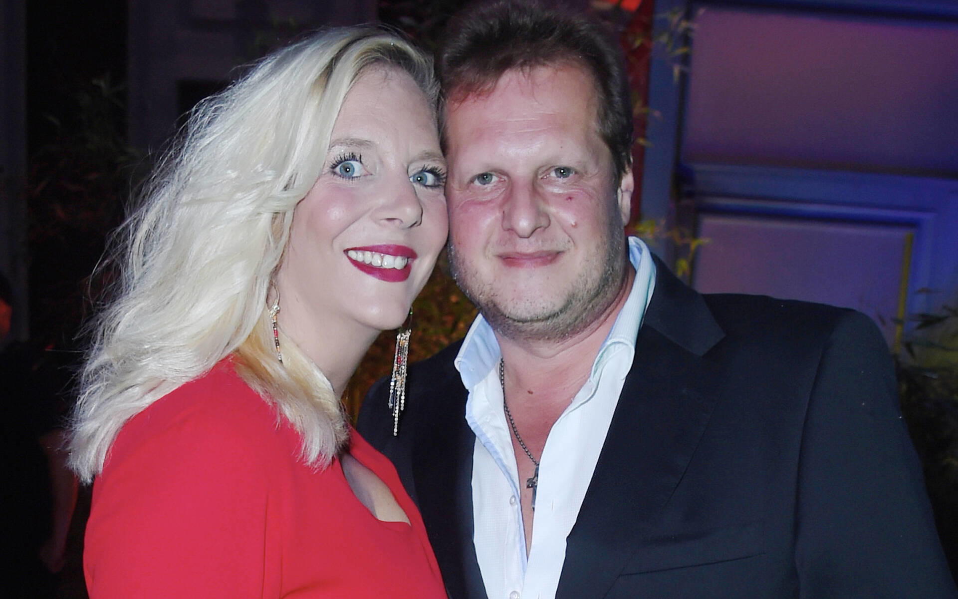 Vier Jahre Jens! Danni Büchner am Todestag: "Ich glaube, du wärest stolz auf uns" Danni Büchner: Sie blick nach vorn mit neuem Look