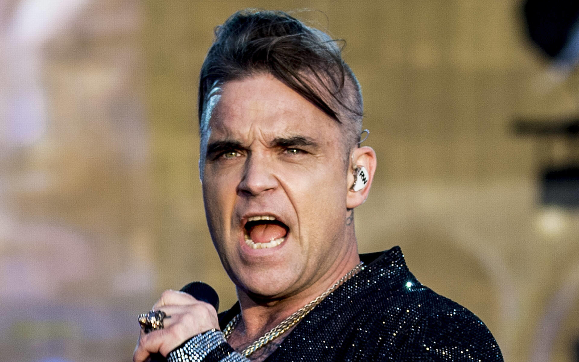Robbie Williams: Haha, Justin Bieber, du Loser! Robbie Williams: Haha, Justin Bieber, du Loser!