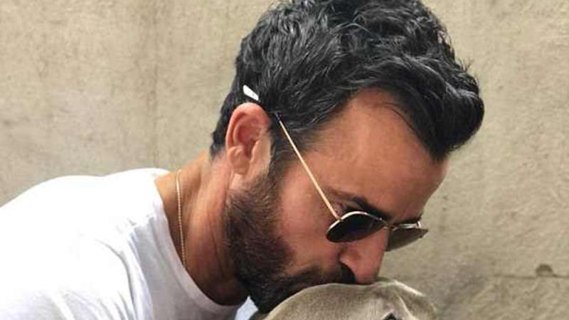 Justin Theroux bezahlt Hundeadoptionen Justin Theroux bezahlt Hundeadoptionen