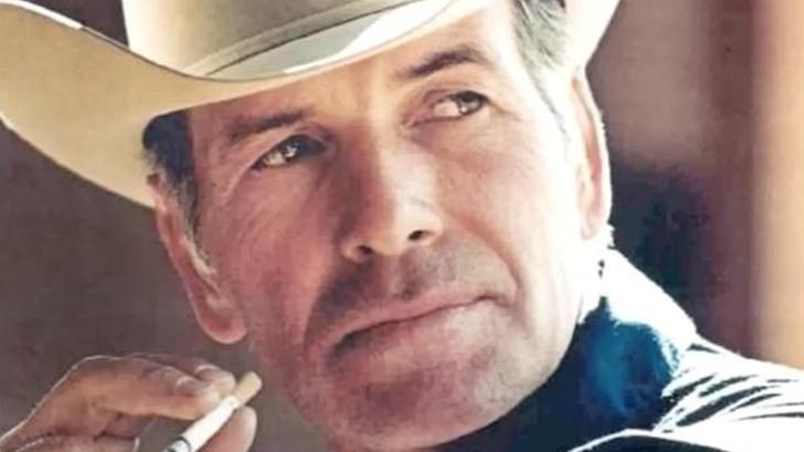 Er hat nie selbst geraucht: "Malboro"-Mann Robert Norris ist tot "Malboro"-Mann Robert Norris