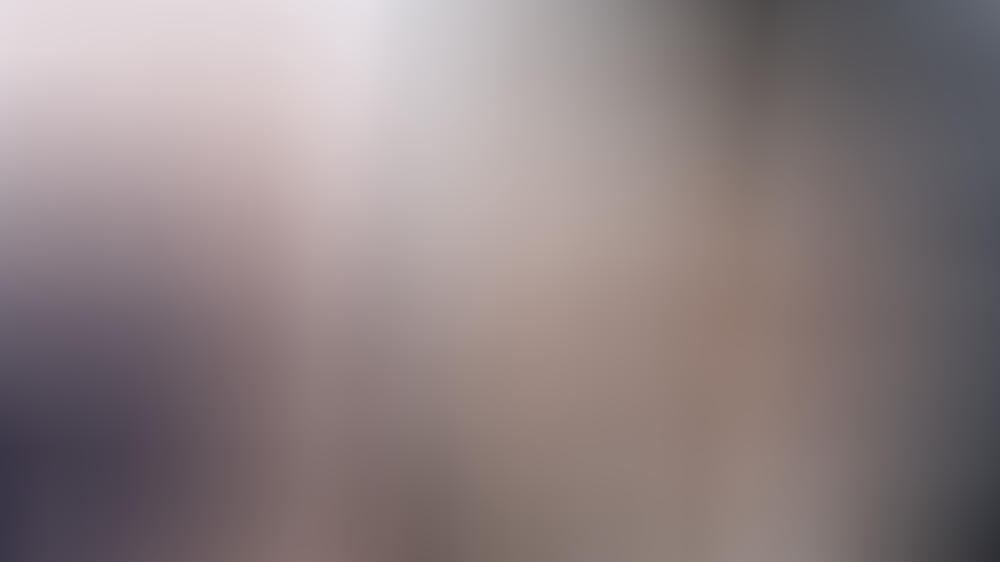 Nach Fehlgeburt: Hailey Bieber trauert mit ihrer Tante Hailey Bieber (r.) tröstet Hilaria und Alec Baldwin bei Instagram