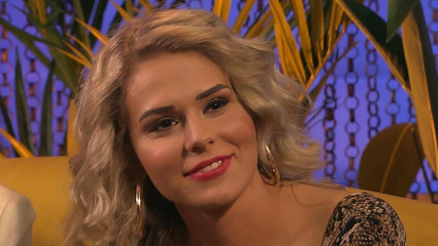 Baby-News bei Janine Christin Wallat! Ex-Bachelor-Kandidatin ist schwanger Janine Christin Wallat erzählt bei "Bachelor in Paradise - Der Talk", dass sie einen Freund hat