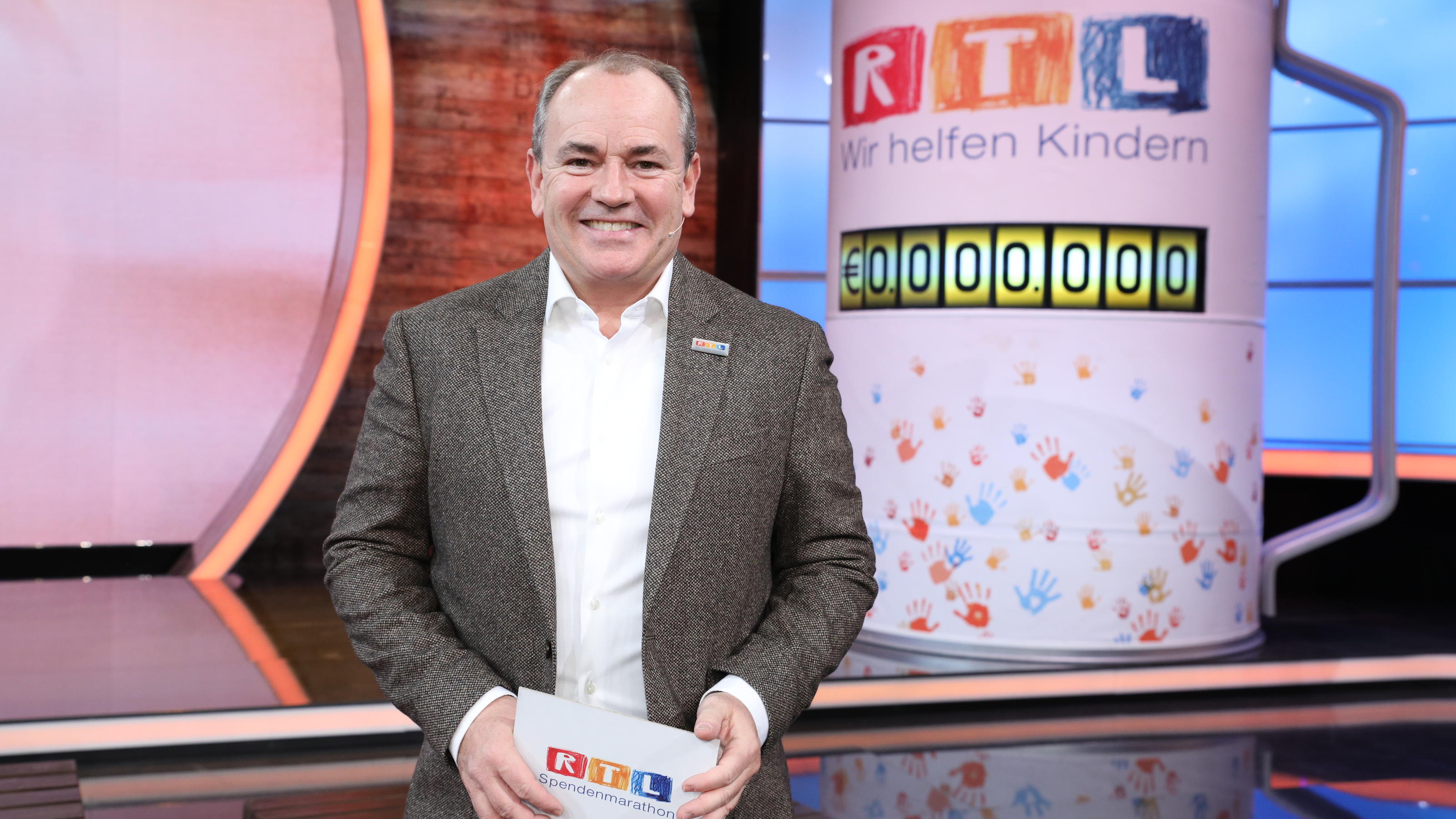 Wolfram Kons: Papst Franziskus lässt den RTL-Moderator wieder glauben Wolfram Kons 2019 beim 24. RTL-Spendenmarathon .