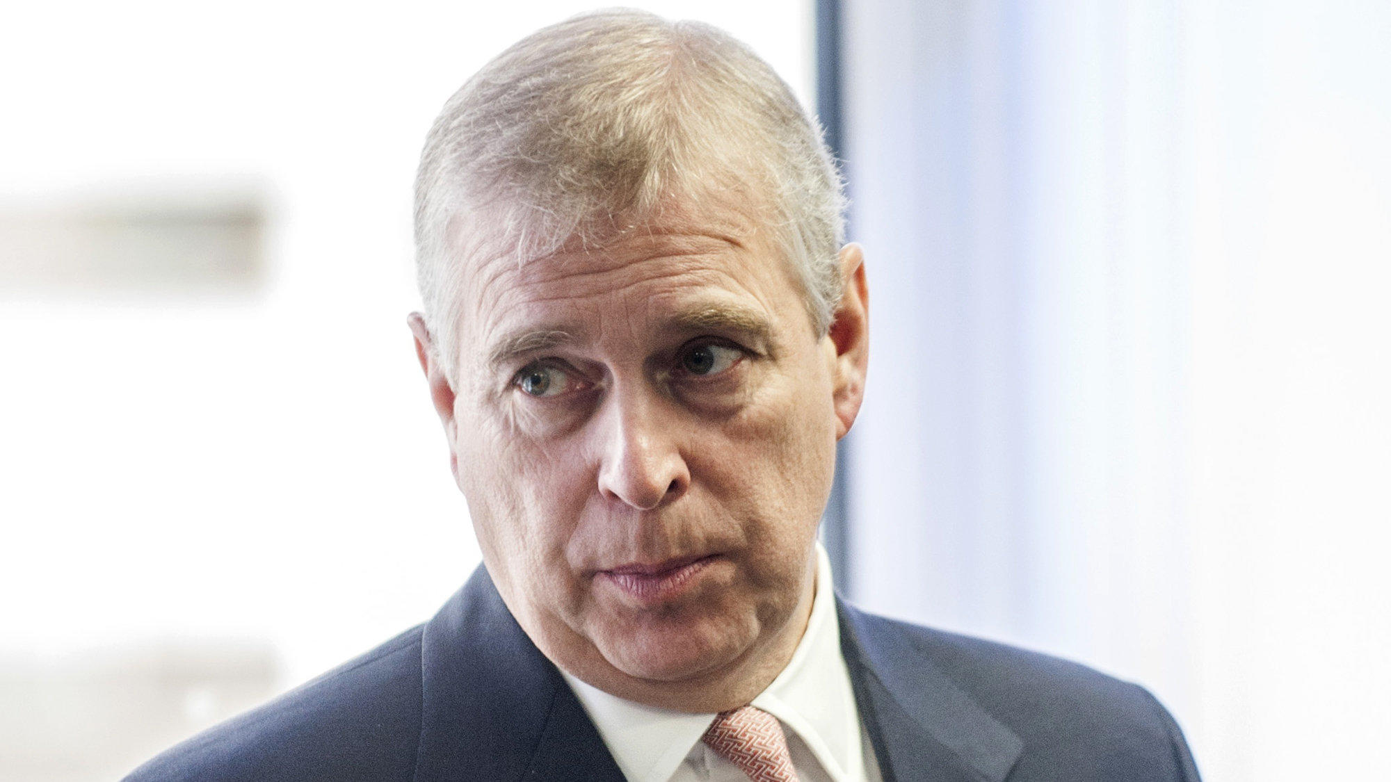 Michael Begasse: Prinz Andrews Rücktritt war kein freiwilliger Schritt ARCHIV - 13.04.2015, Großbritannien, Slough: Prinz Andrew, Herzog von York. (zu dpa «Umstrittener Prinz Andrew verliert Sponsor - Ärger auch mit Studenten») Foto: David Parker/Dail Mail Pool/AP/dpa +++ dpa-Bildfunk +++