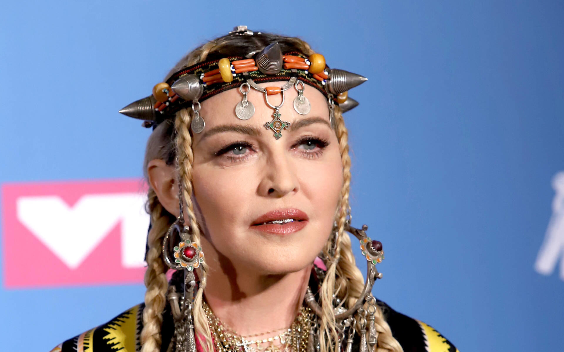 Unerträgliche Schmerzen: Madonna muss Konzerte absagen Unerträgliche Schmerzen: Madonna muss Konzerte absagen