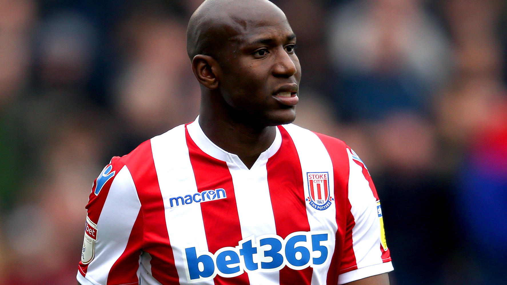Fußballer Benik Afobe: Tochter Amora an Infekt gestorben Bristol City-Spieler Benik Afobe