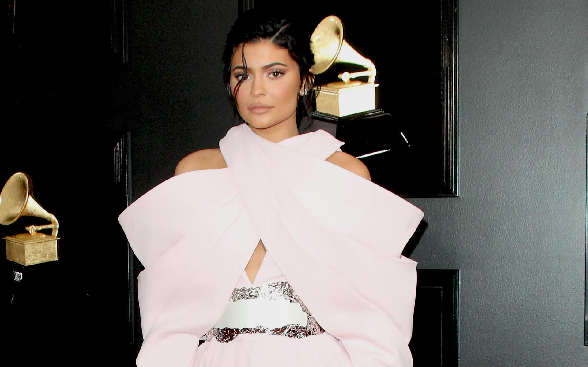 Jeden Monat: Kylie Jenner zahlt 363.000 Euro für ihre Sicherheit Jeden Monat: Kylie Jenner zahlt 363.000 Euro für ihre Sicherheit