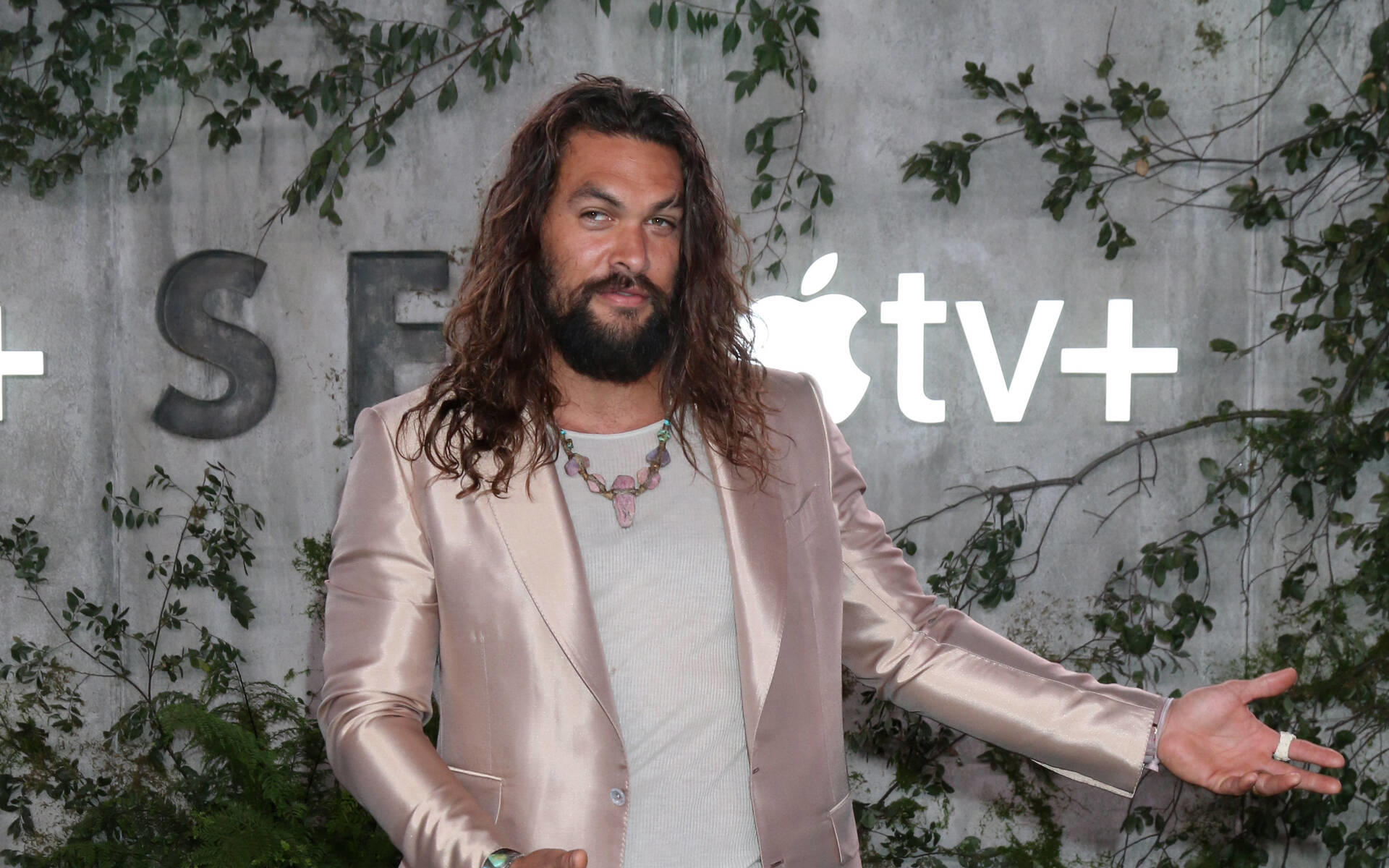 Jason Momoa: Chris Pratt, pack die Plastikflasche weg! Jason Momoa: Chris Pratt, pack die Plastikflasche weg!