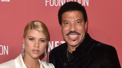 Lionel Richie: Was hält er von Sofias Beziehung zu Scott Disick? Lionel Richie und seine Tochter Sofia haben eigentlich ein gutes Verhältnis