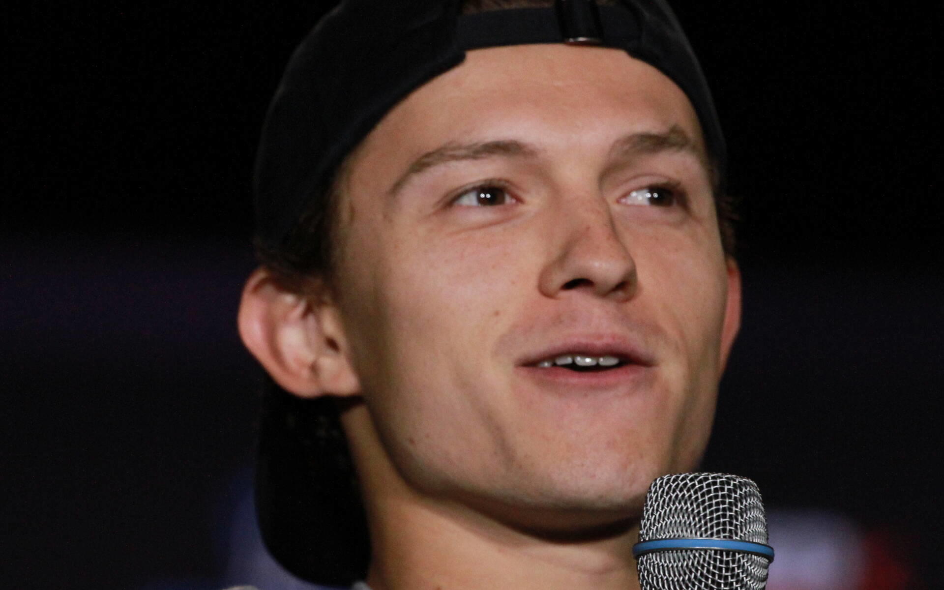 Tom Holland: Sturzbetrunken bei Spider-Man-Hiobsbotschaft Tom Holland: Sturzbetrunken bei Spider-Man-Hiobsbotschaft