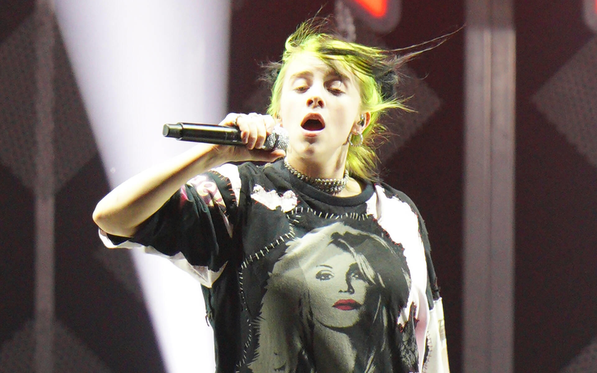 Billie Eilish: So emotional dankt sie ihrem Bruder Billie Eilish: Meinem Bruder verdanke ich mein Leben