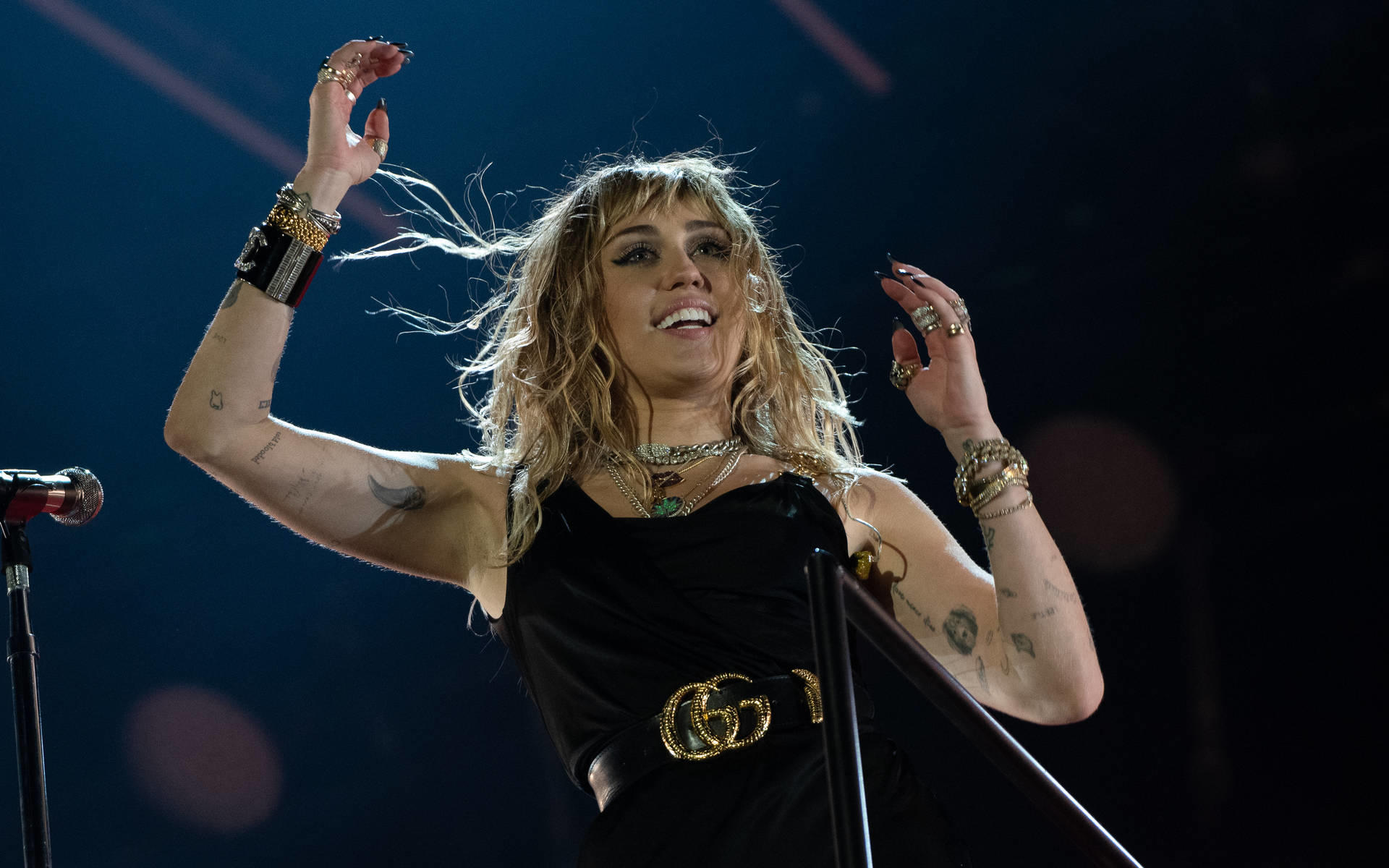 Miley Cyrus: Haha, meine Ehen gehen kaputt! Miley Cyrus: Haha, meine Ehen gehen kaputt!