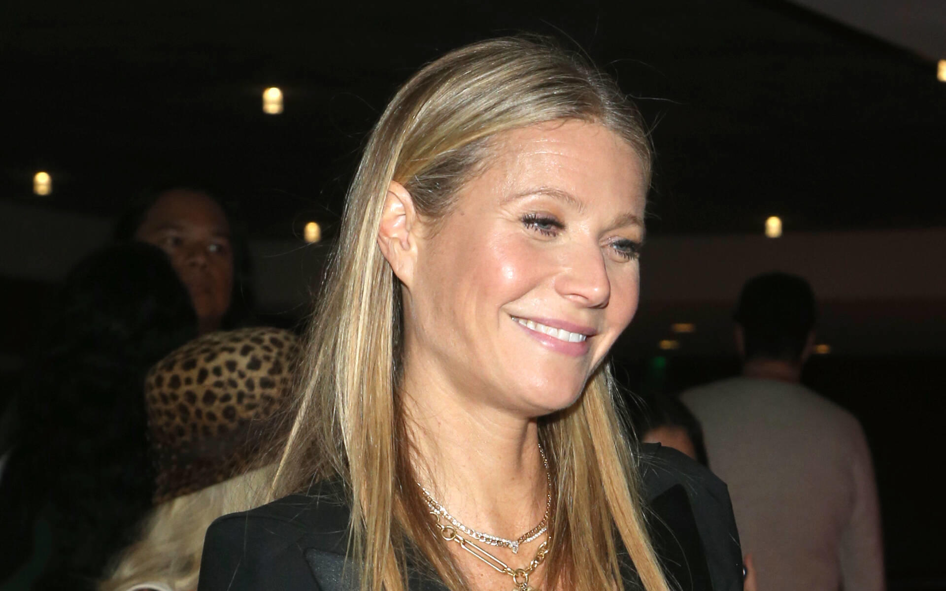 Gwyneth Paltrow schwitzt: Zu Weihnachten oben ohne Gwyneth Paltrow schwitzt: Zu Weihnachten oben ohne