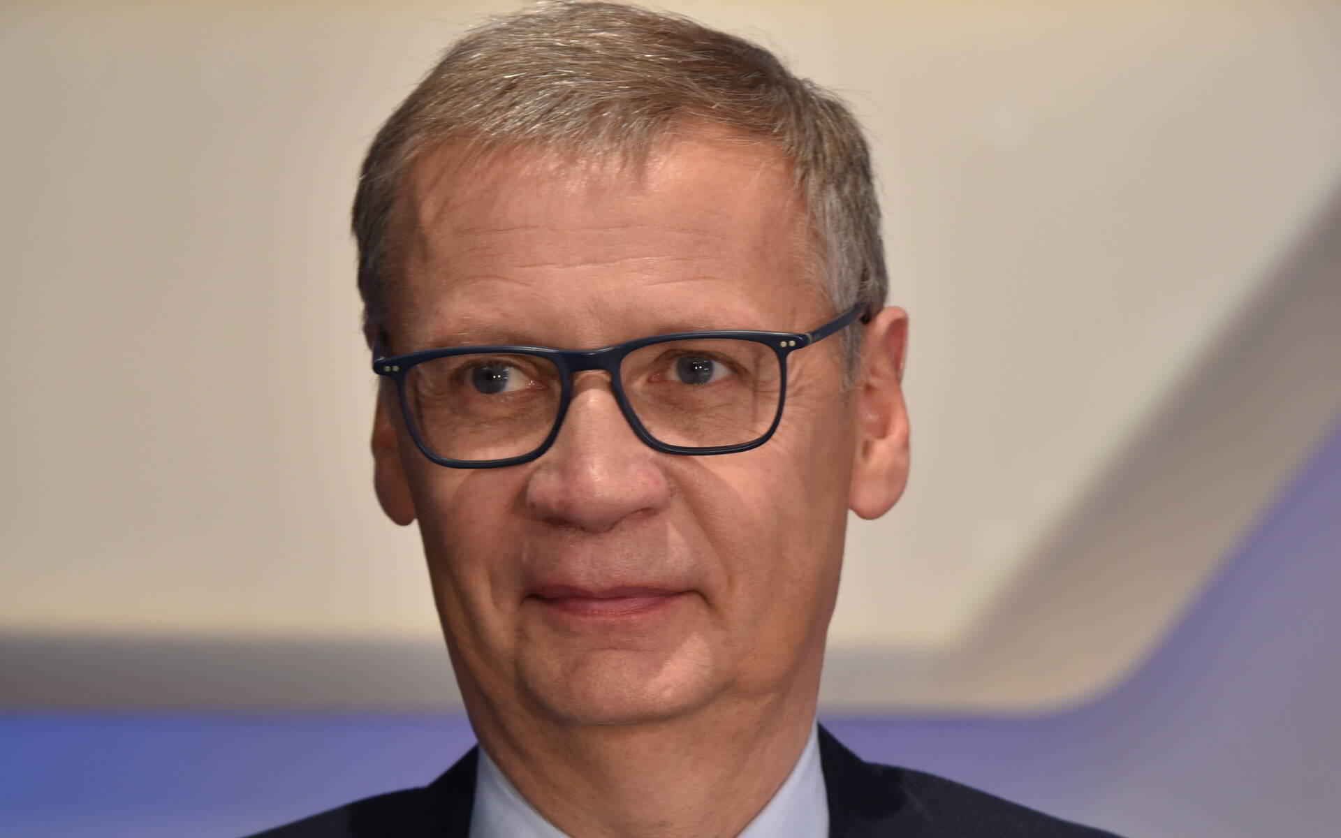 So etwas gab's noch nie: Günther Jauch geht auf Ehering-Jagd So etwas gab's noch nie: Günther Jauch geht auf Ehering-Jagd