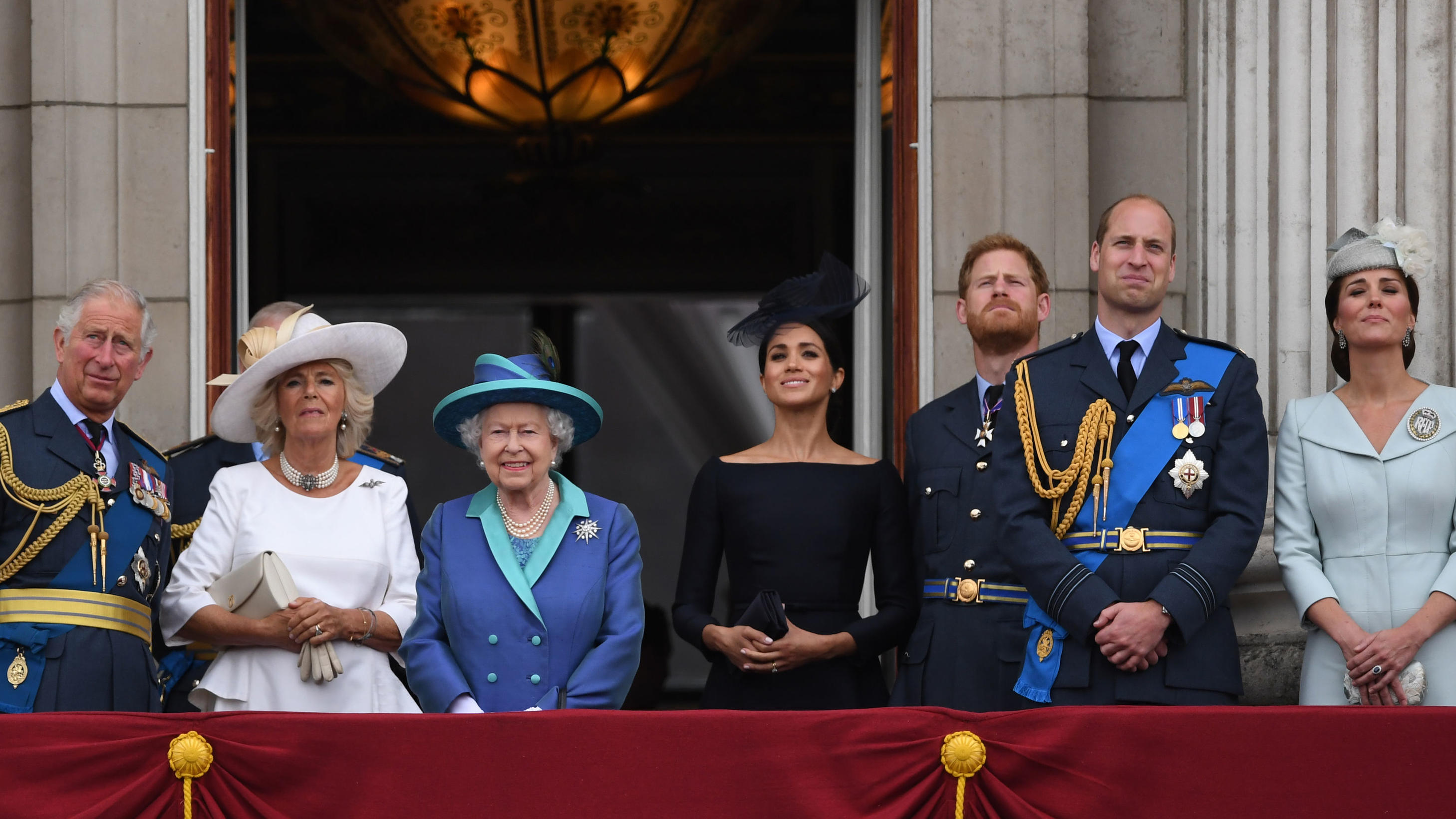 Prinz Harry & Herzogin Meghan: Weihnachten ganz alleine mit Archie in den USA? Britische Königsfamilie