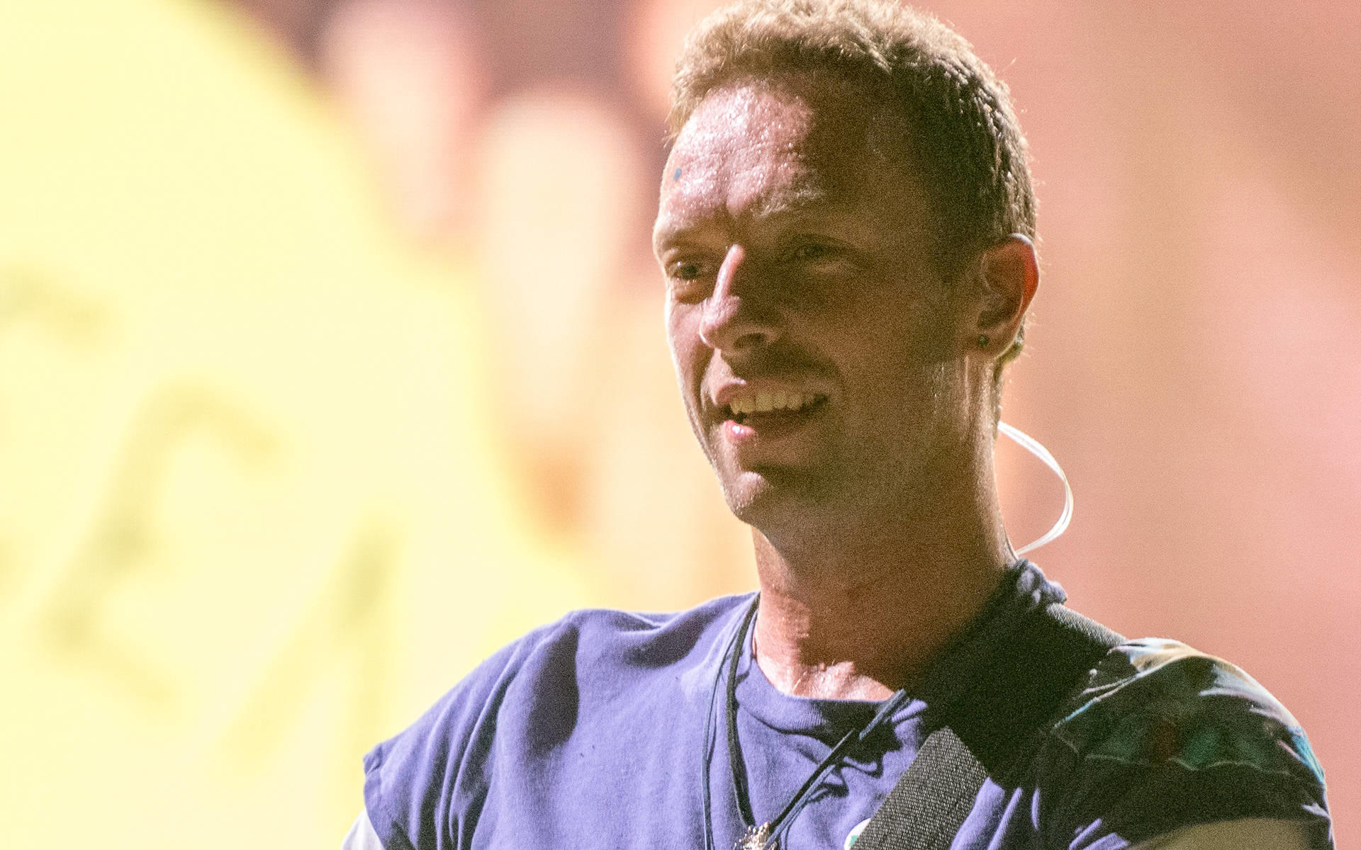 Chris Martin blamiert Tochter Apple bei ihrem ersten Job Chris Martin blamiert Tochter Apple bei ihrem ersten Job
