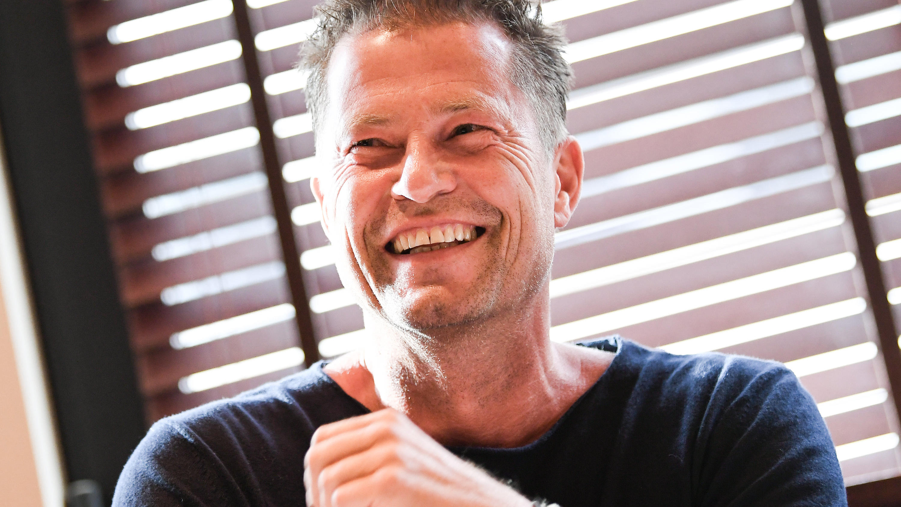 Til Schweiger: Ungeschöntes Falten-Foto gefällt nicht allen Fans ARCHIV - 17.10.2019, Berlin: Schauspieler Til Schweiger stellt die bundesweite Kampagne "Die deutsche Entwicklungsarbeit wirkt" vor. (zu dpa "Til Schweiger: Nachts habe ich sehr gute Ideen") Foto: Britta Pedersen/zb/dpa +++ dpa-Bildfunk +++
